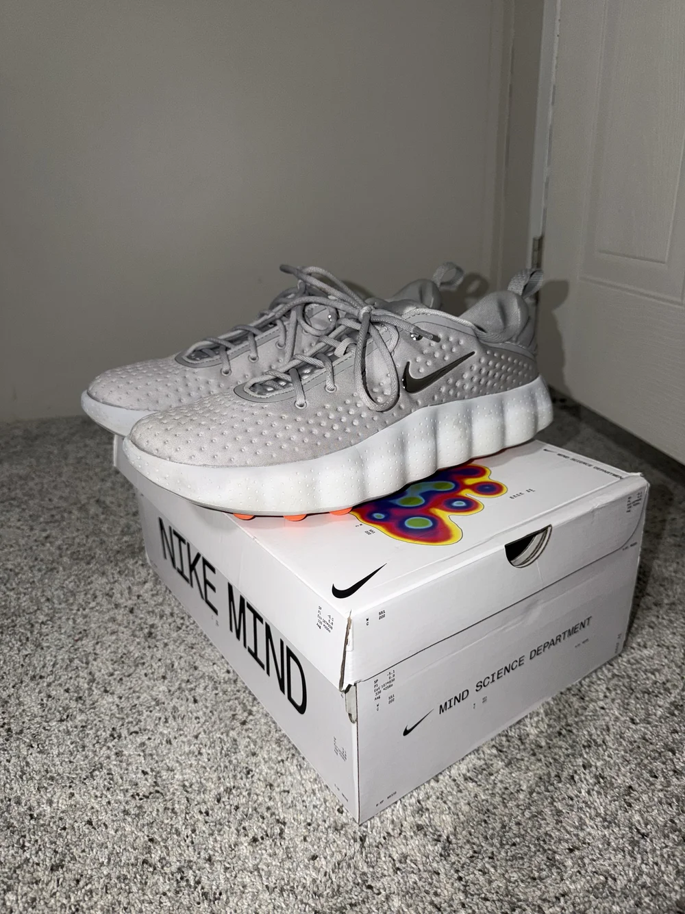 Nike Mind 002 Light Gray Like New